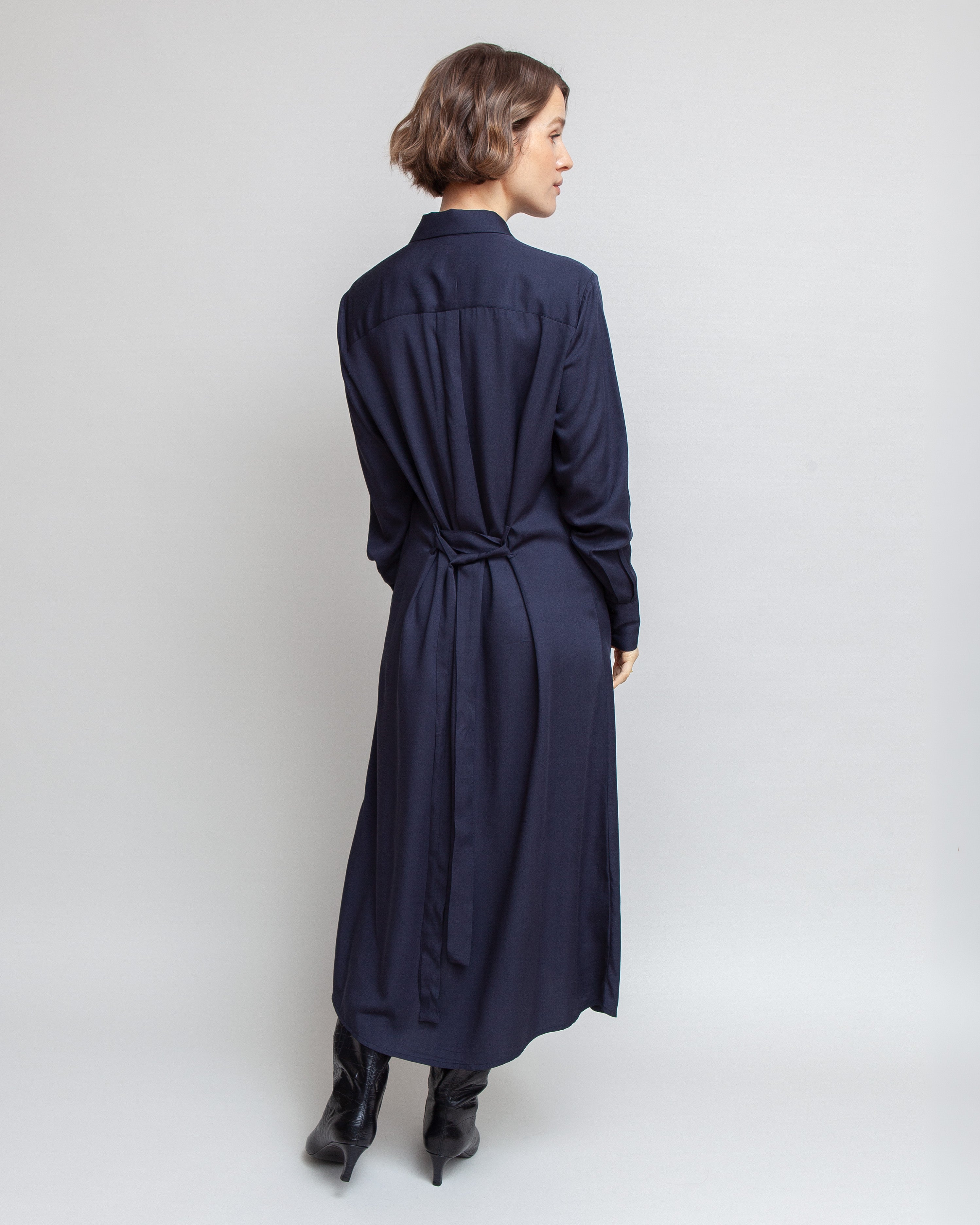 Tidsløs Skjortekjole - navy